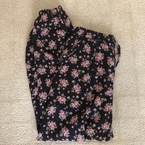 Blue Life Linen Jogger Black Rose Print XS